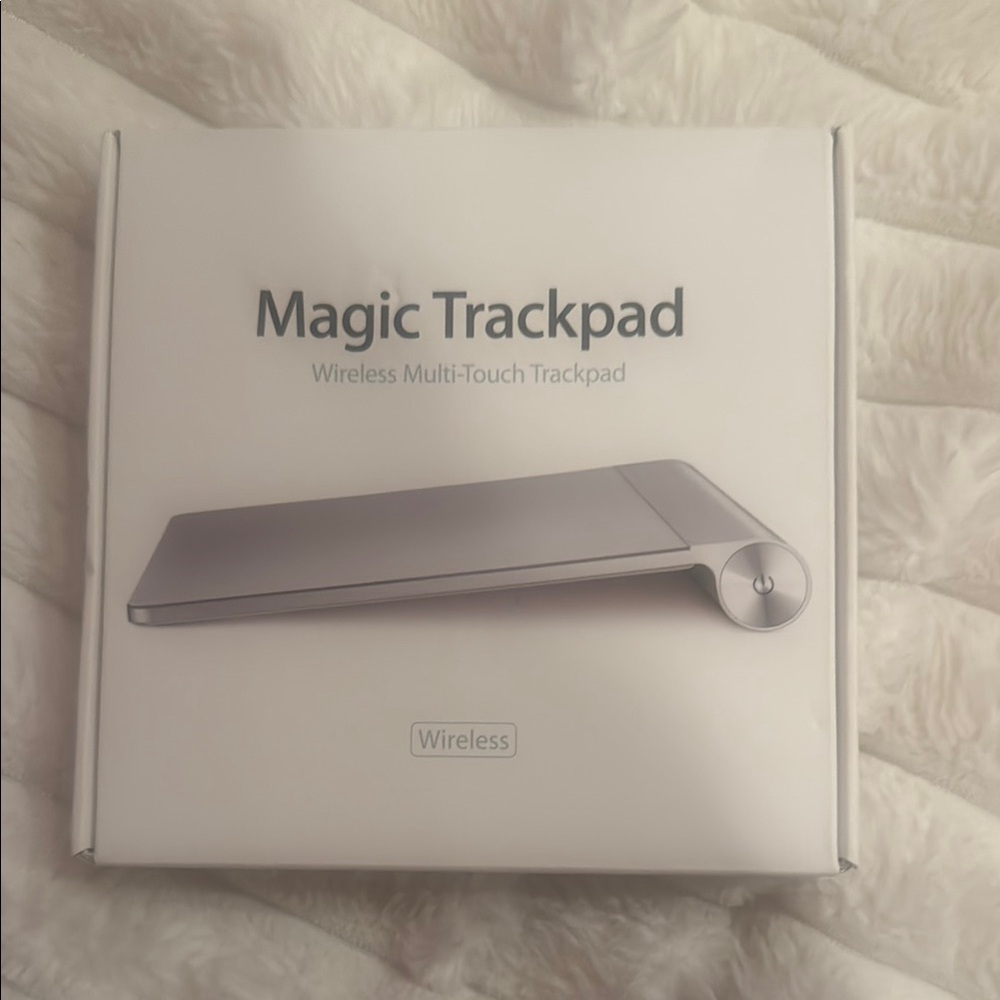 Apple Magic Trackpad in Elegant Silver